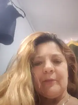 karlaanqui1 online show from January 2026 06:36:01 PM