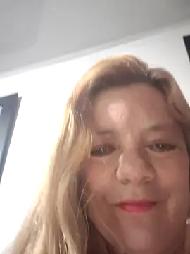 karlaanqui1 online show from April 2026 09:49:01 AM
