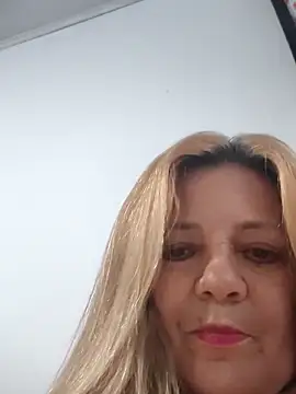 karlaanqui1 online show from March 2026 10:28:02 PM