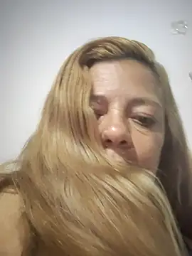 karlaanqui1 online show from February 2026 01:13:02 AM