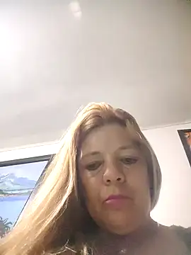 karlaanqui1 online show from April 2026 10:22:02 AM