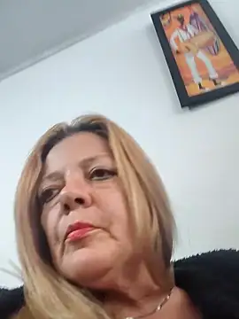 karlaanqui1 online show from March 2026 03:48:01 PM