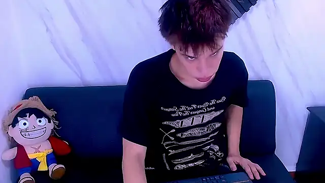 Liam York  online show from April 2026 11:00:01 PM