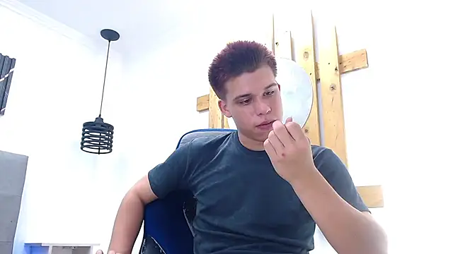 Liam York  online show from January 2026 04:47:02 PM