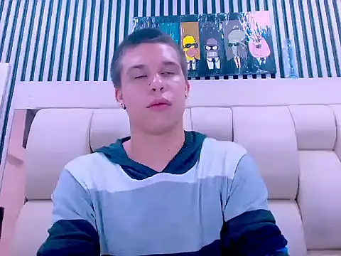 Liam York  online show from December 2025 05:17:02 AM