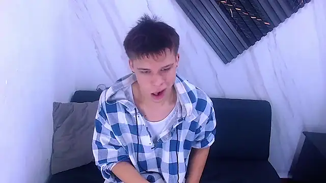 Liam York  online show from March 2026 02:31:01 PM