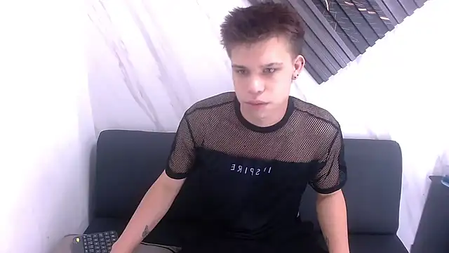 Liam York  online show from March 2026 02:13:01 PM