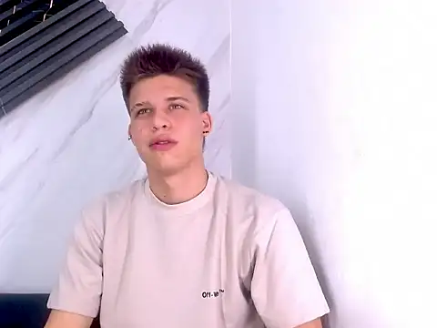 Liam York  online show from February 2026 03:15:01 AM