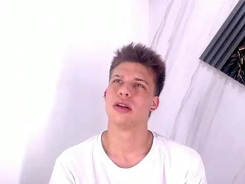 Liam York  online show from February 2026 07:22:02 AM