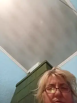 Snapshot of MilaTamila456 chatting on November 2025 02:23:02 AM MilaTamila456 online show from November 2025 02:23:02 AM