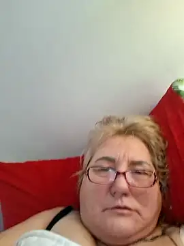 Snapshot of MilaTamila456 chatting on December 2025 10:08:02 AM MilaTamila456 online show from December 2025 10:08:02 AM