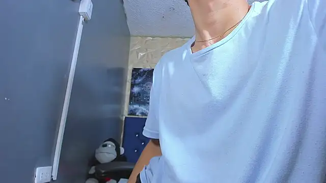 ElanGiraldo online show from May 2026 11:47:02 PM