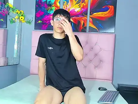 ElanGiraldo online show from February 2026 09:37:02 PM