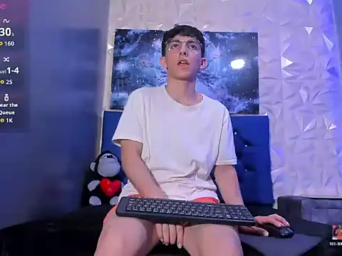 ElanGiraldo online show from April 2026 10:26:02 PM