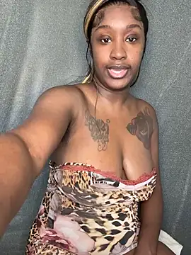 ToyaThick online show from December 2025 05:56:02 PM