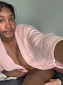 ToyaThick online show from January 2026 06:33:01 PM