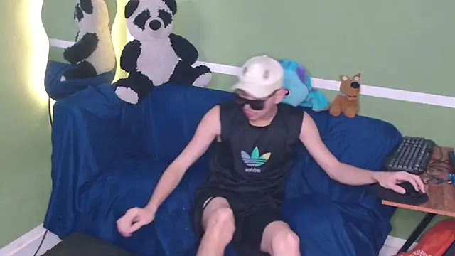 Kurt williams1 online show from February 2026 12:47:02 PM