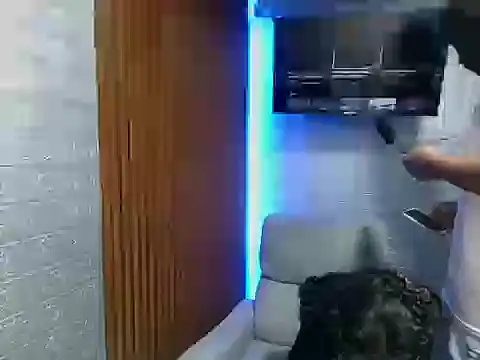 Snapshot of Scarlett_Heat2 chatting on November 2025 01:09:02 AM Scarlett Heat2 online show from November 2025 01:09:02 AM