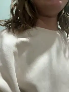 Snapshot of latinahorny11 chatting on February 2026 06:44:01 AM latinahorny11 online show from February 2026 06:44:01 AM