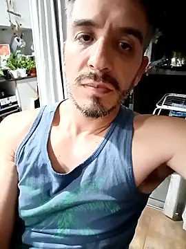 Snapshot of Enrisex chatting on November 2025 01:21:02 AM Enrisex online show from November 2025 01:21:02 AM