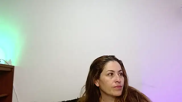 dayan hanks online show from March 2026 03:28:01 AM