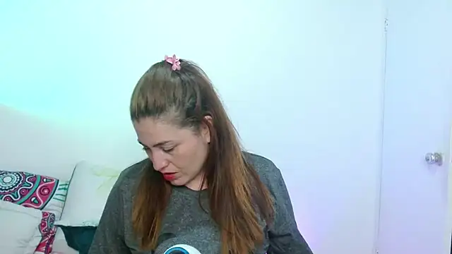 dayan hanks online show from February 2026 10:42:01 PM