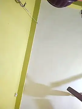 hootmom online show from November 2025 06:17:02 AM