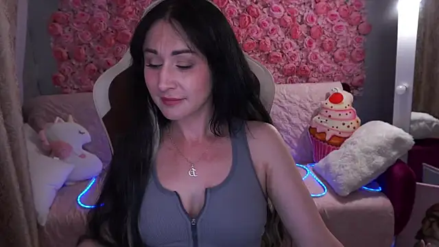 CarolinaaFoxyyy online show from May 2026 06:28:02 PM