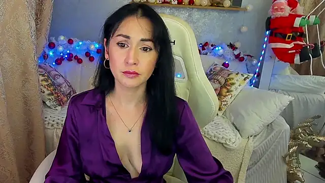 CarolinaaFoxyyy online show from December 2025 01:36:01 PM