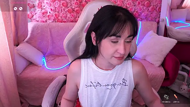 CarolinaaFoxyyy online show from April 2026 12:44:02 PM