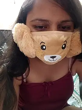 Kamna Hotty online show from December 2025 04:19:01 PM