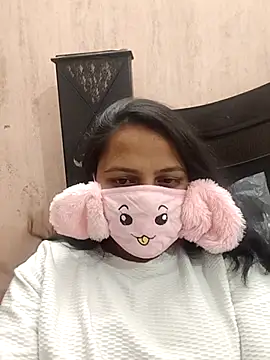 Kamna Hotty online show from March 2026 06:00:01 PM