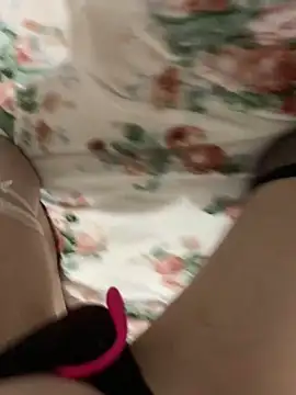 Snapshot of hoho-is chatting on December 2025 08:43:02 PM hoho-is online show from December 2025 08:43:02 PM