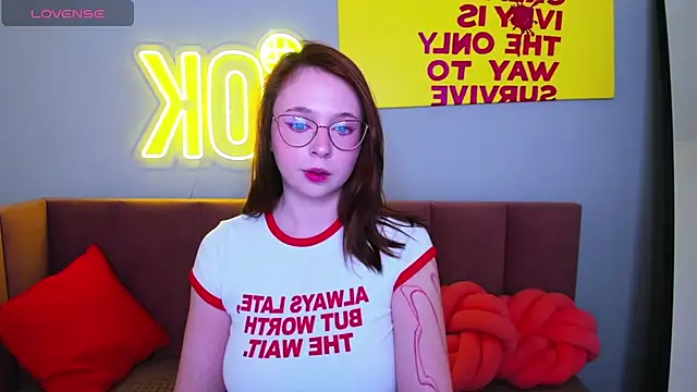 Erica Nelson online show from November 2025 01:17:01 AM