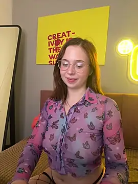 Erica Nelson online show from November 2025 01:37:02 AM