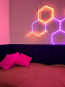 Erica Nelson online show from November 2025 01:38:01 AM