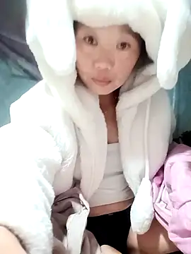 Snapshot of blonde_blg chatting on November 2025 10:10:01 PM blonde blg online show from November 2025 10:10:01 PM