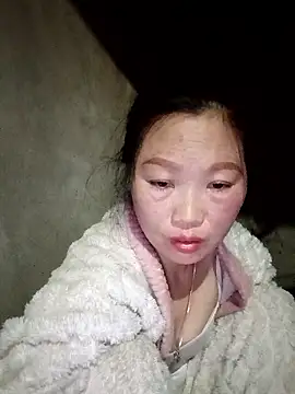 Snapshot of blonde_blg chatting on January 2026 09:44:02 PM blonde blg online show from January 2026 09:44:02 PM