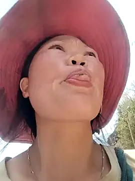 blonde blg online show from April 2026 05:47:01 AM