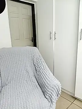 HipsDontLieX95 online show from November 2025 11:19:01 PM