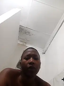 HipsDontLieX95 online show from April 2026 10:03:02 PM
