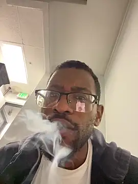 Snapshot of luckyluckisyours chatting on November 2025 09:35:02 AM luckyluckisyours online show from November 2025 09:35:02 AM