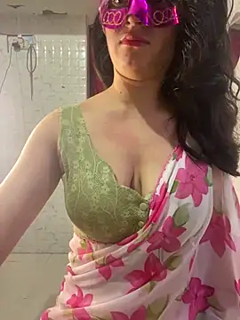 Red Queen 11 online show from November 2025 05:57:01 PM