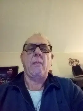 andy-1961 online show from November 2025 11:09:01 PM