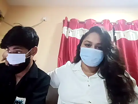 Misti 69 online show from November 2025 12:22:01 PM