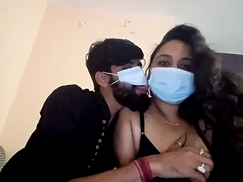 Misti 69 online show from November 2025 12:32:01 PM