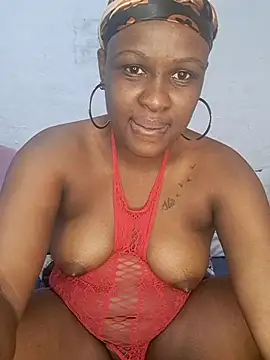 Snapshot of SexyLillybae002 chatting on November 2025 07:24:01 AM SexyLillybae002 online show from November 2025 07:24:01 AM