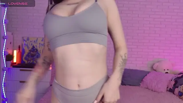 Darineko  online show from March 2026 05:47:01 AM