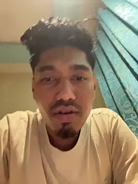 RonnySlim online show from December 2025 10:31:01 PM