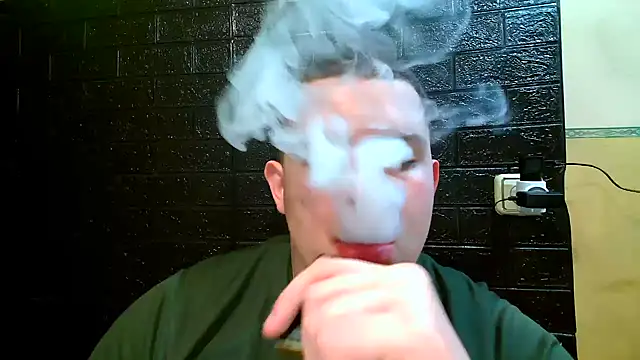 Snapshot of CuteButNaughty_ chatting on November 2025 05:02:01 PM CuteButNaughty online show from November 2025 05:02:01 PM